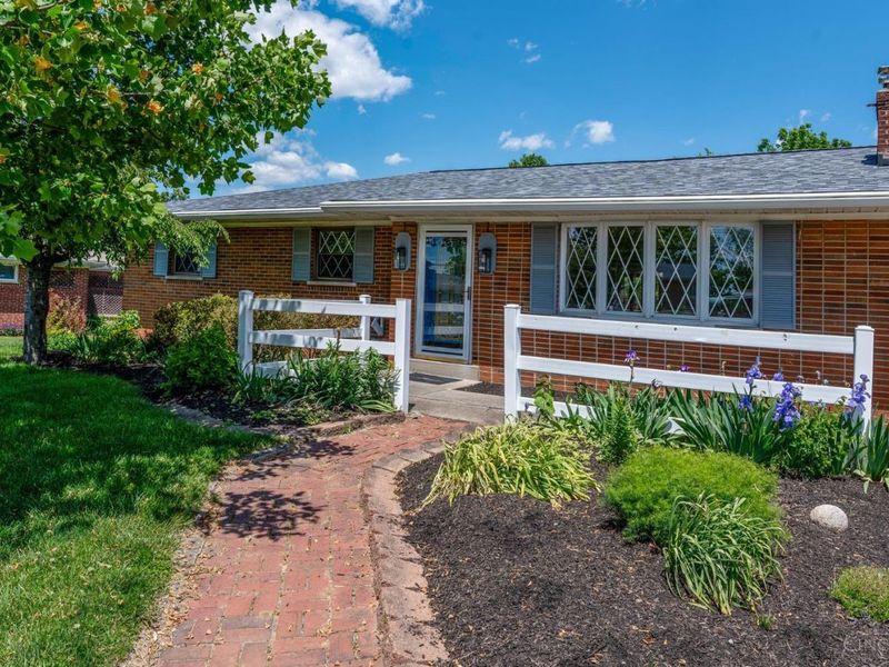 7654 Wendel Drive, West Chester, OH 45241 Photo 2