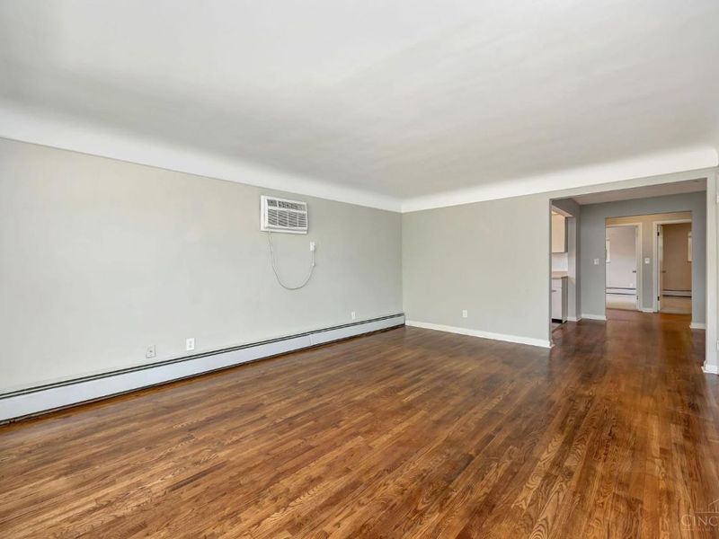 5846 Robison Road, Cincinnati, OH 45213 Photo 3