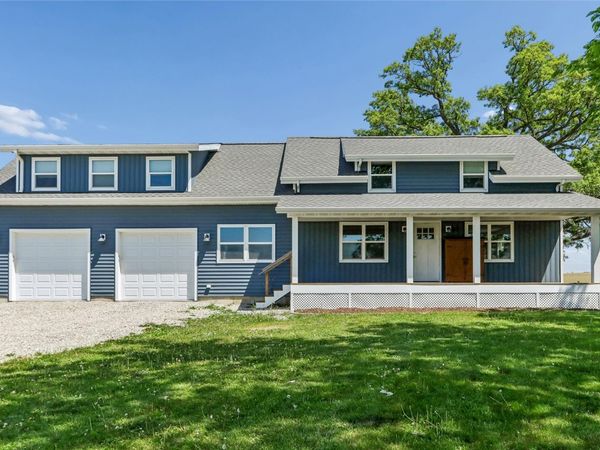 7544 Hwy 21 , Belle Plaine, IA 52208