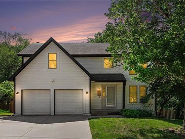 7106 N Holly Court, Kansas City, MO 64118