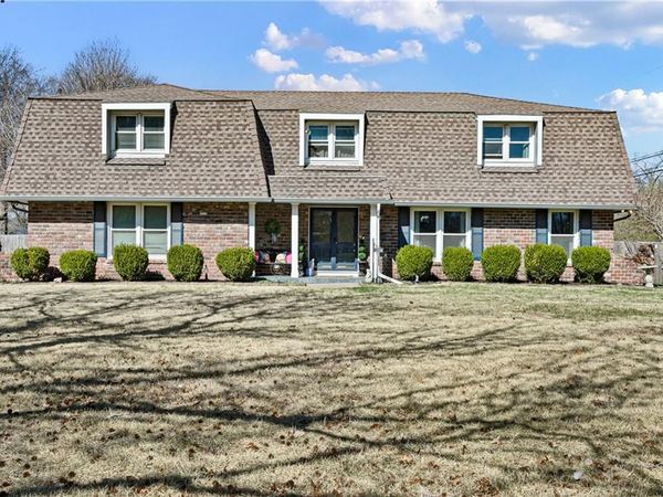 200 W 114th Street, Kansas City, MO 64114