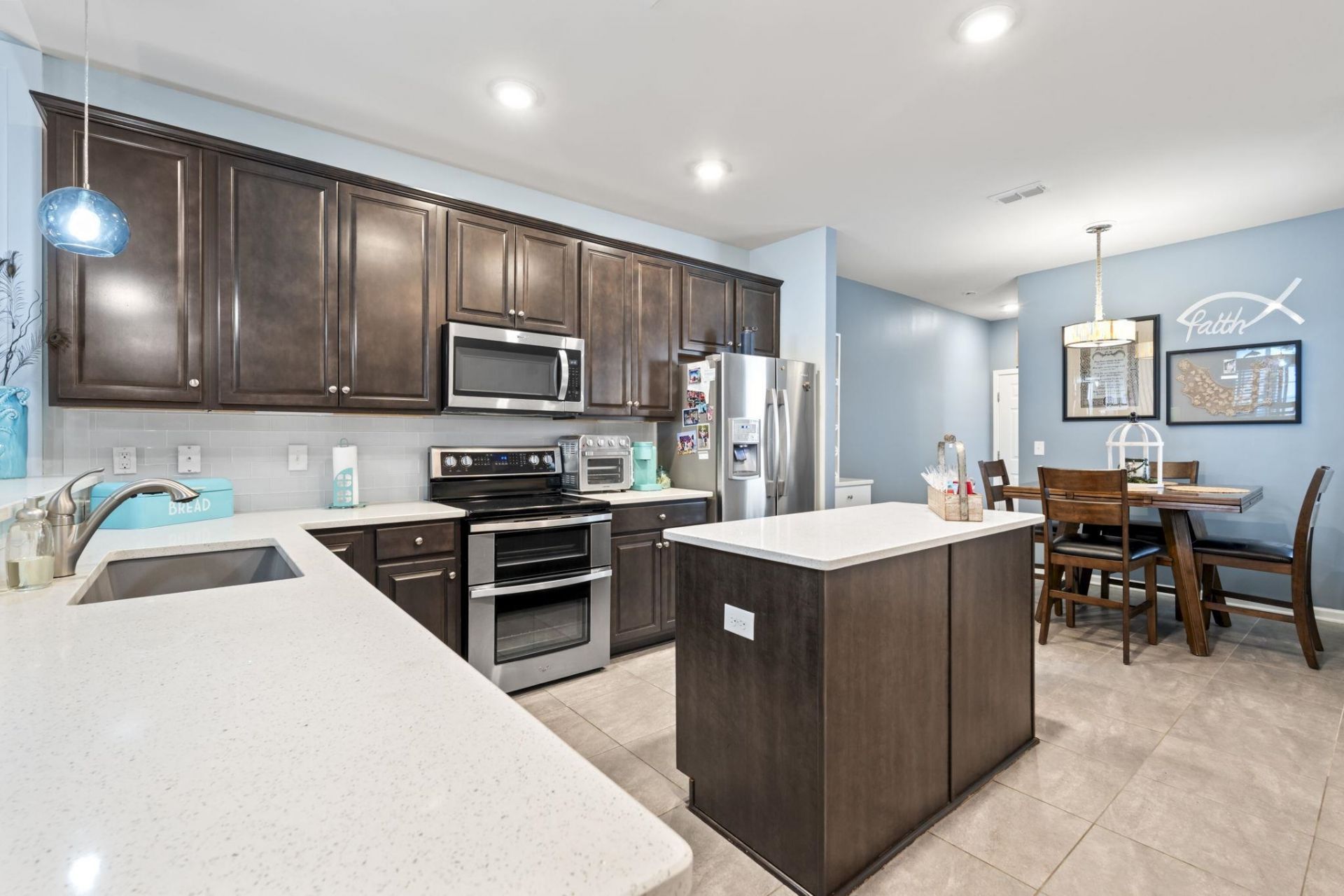 816 Salerno Circle Photo 13