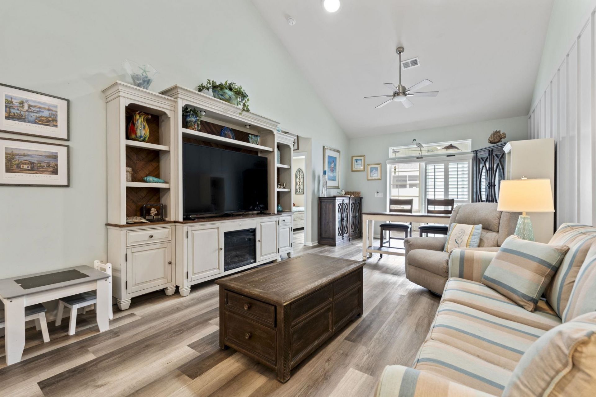 816 Salerno Circle Photo 22