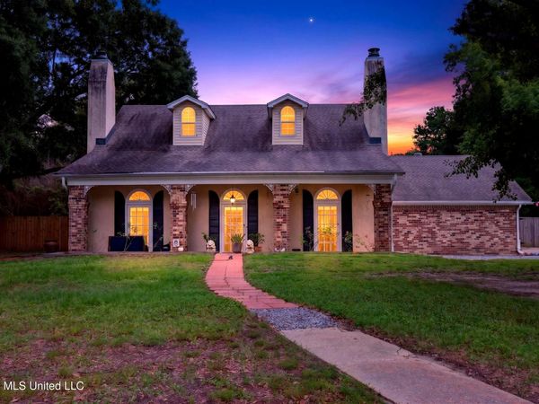 114 Linnet Drive, Ocean Springs, MS 39564