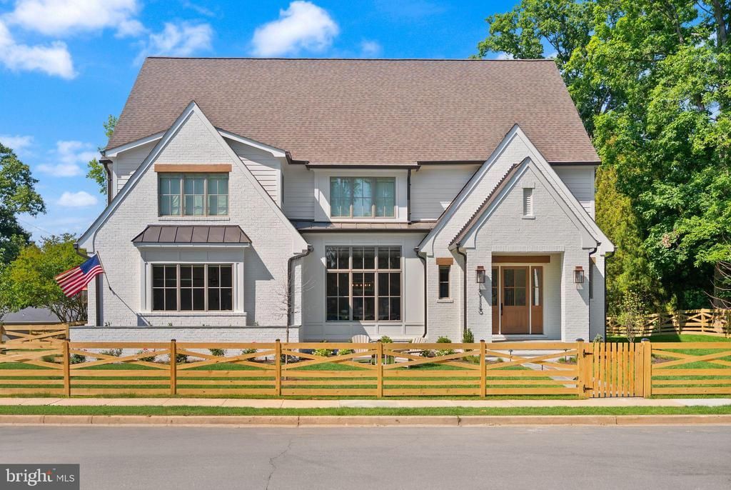 3115 N PEARY STREET, ARLINGTON, VA 22207