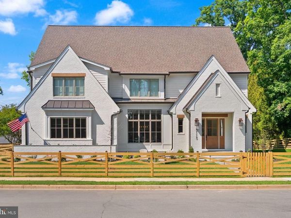 3115 N PEARY STREET, ARLINGTON, VA 22207