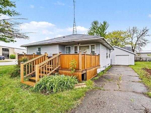 2537 Middlebury Street, Elkhart, IN 46516