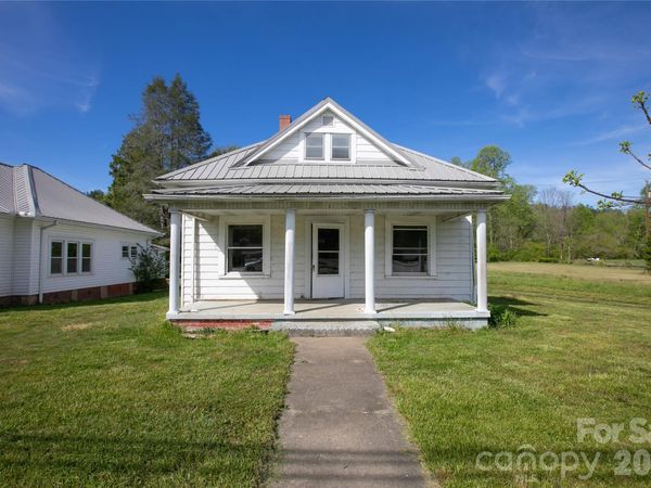 204 Main Street , Rosman, NC 28772