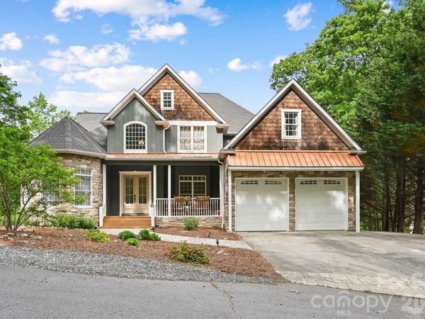 314 Woodland Drive, Swannanoa, NC 28778