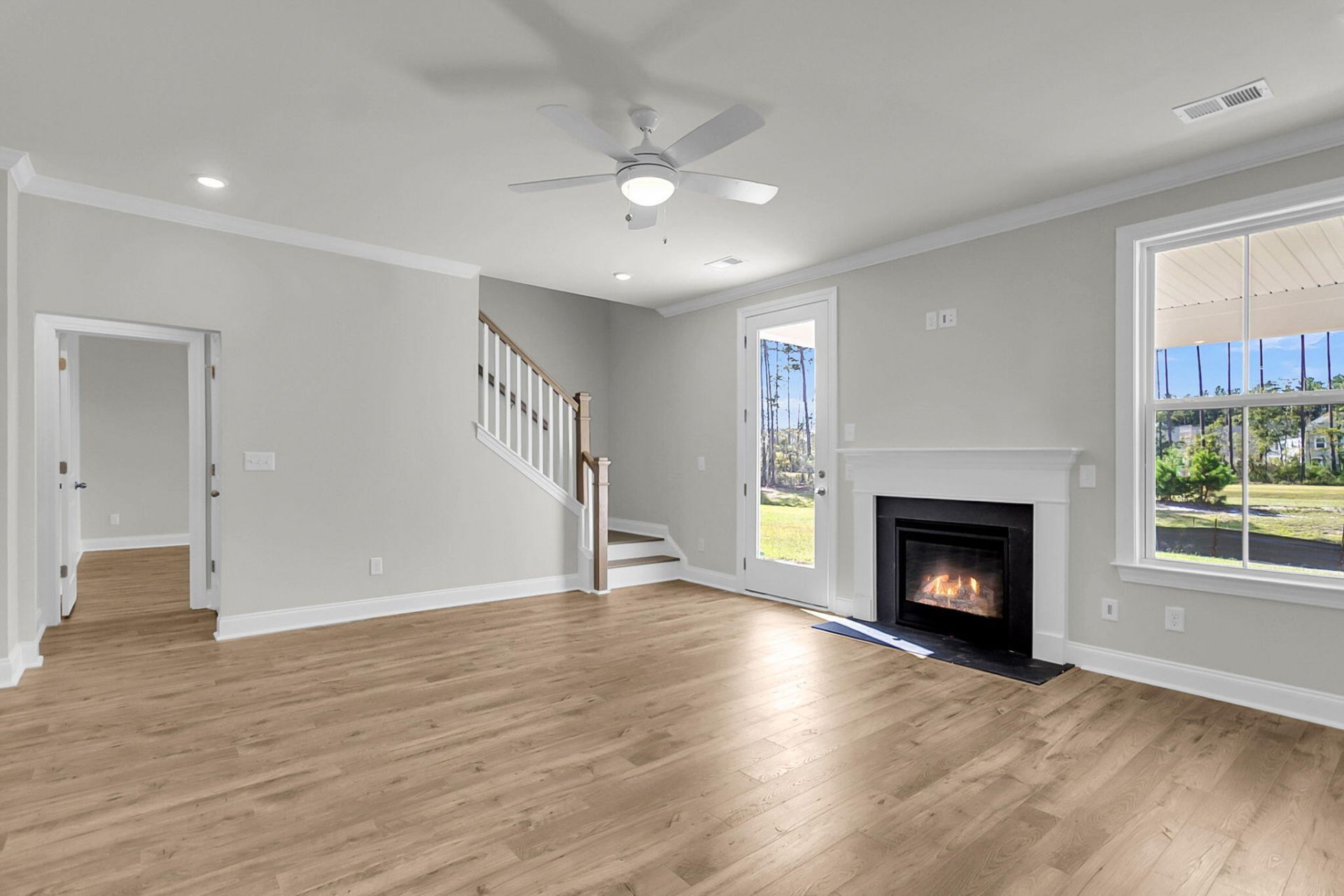 733 Maynard Lane Photo 16