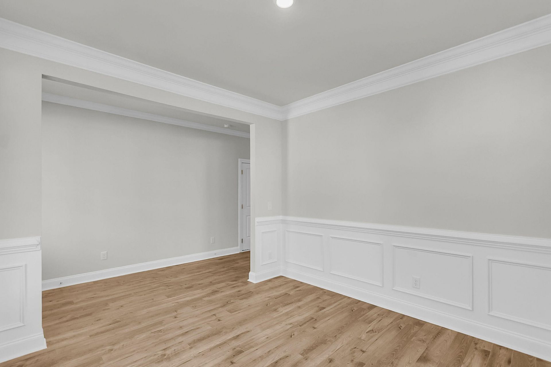 733 Maynard Lane Photo 5