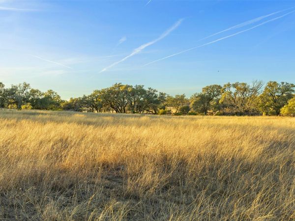 2227-2 Klein-Ahrens RD, Fredericksburg, TX 78624