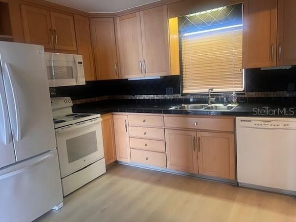 3717 46TH AVENUE S, Unit 11, ST PETERSBURG, FL 33711