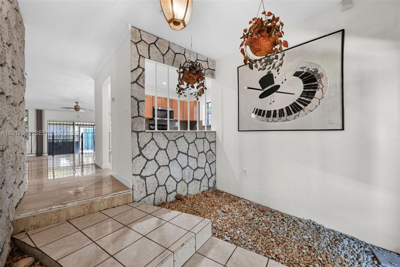 244 NW 43rd St , Miami, FL 33127 Photo