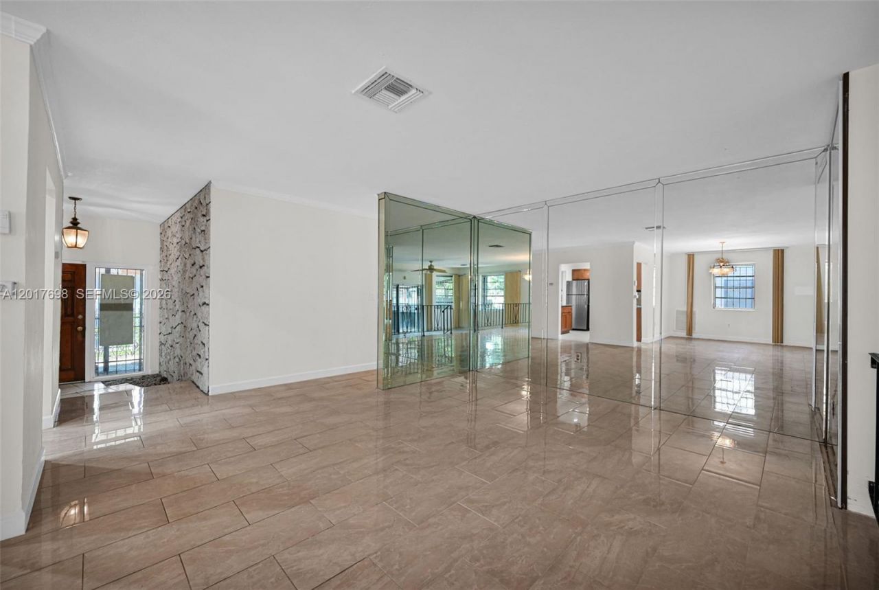 244 NW 43rd St , Miami, FL 33127 Photo