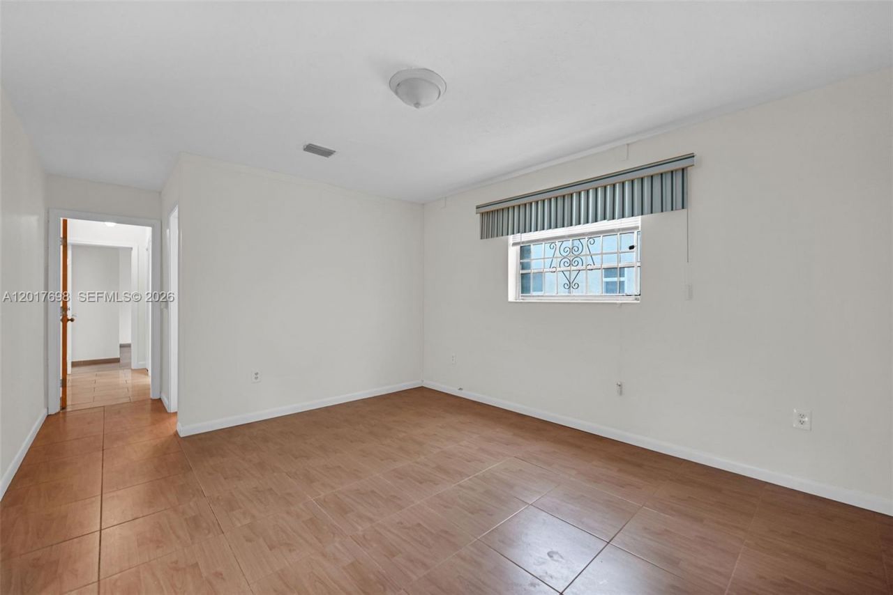 244 NW 43rd St , Miami, FL 33127 Photo