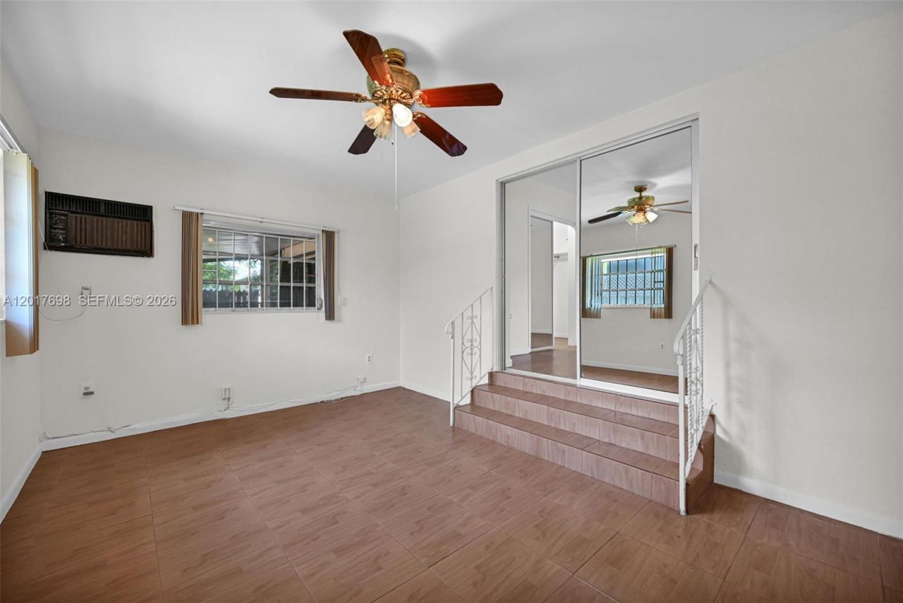 244 NW 43rd St , Miami, FL 33127 Photo