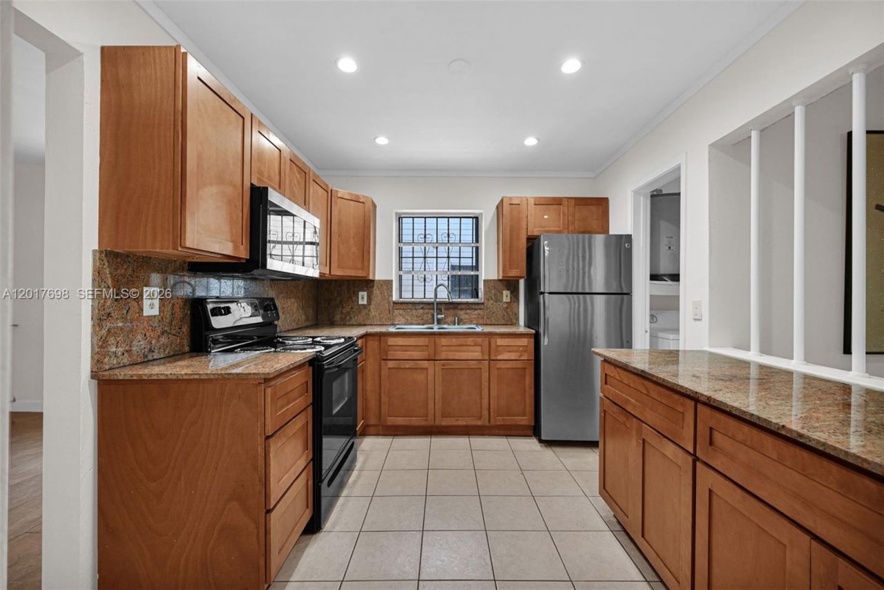 244 NW 43rd St , Miami, FL 33127 Photo