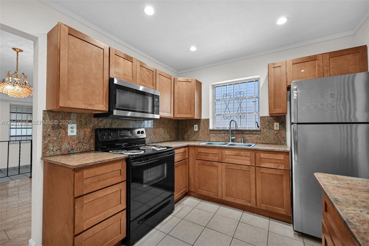 244 NW 43rd St , Miami, FL 33127 Photo