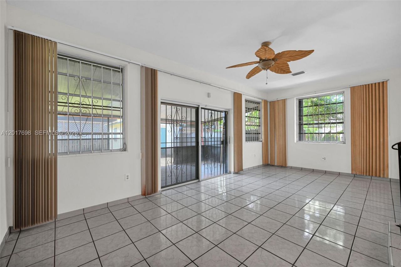 244 NW 43rd St , Miami, FL 33127 Photo