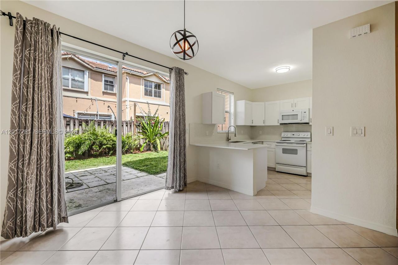 12172 SW 124th Path , Miami, FL 33186 Photo