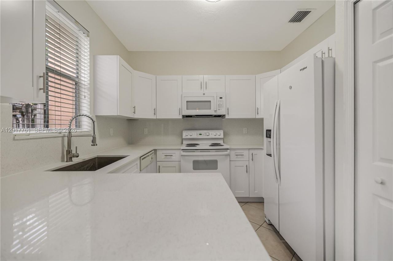 12172 SW 124th Path , Miami, FL 33186 Photo