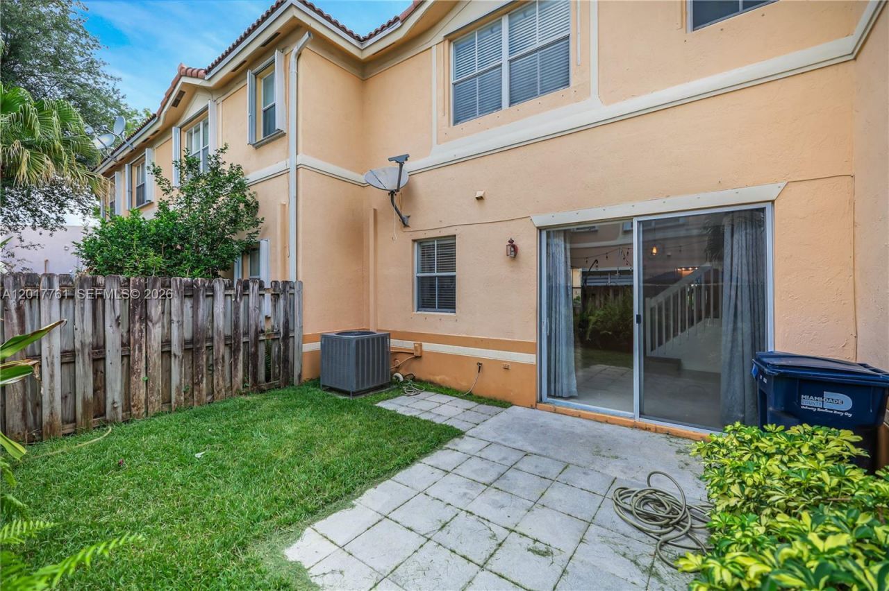 12172 SW 124th Path , Miami, FL 33186 Photo