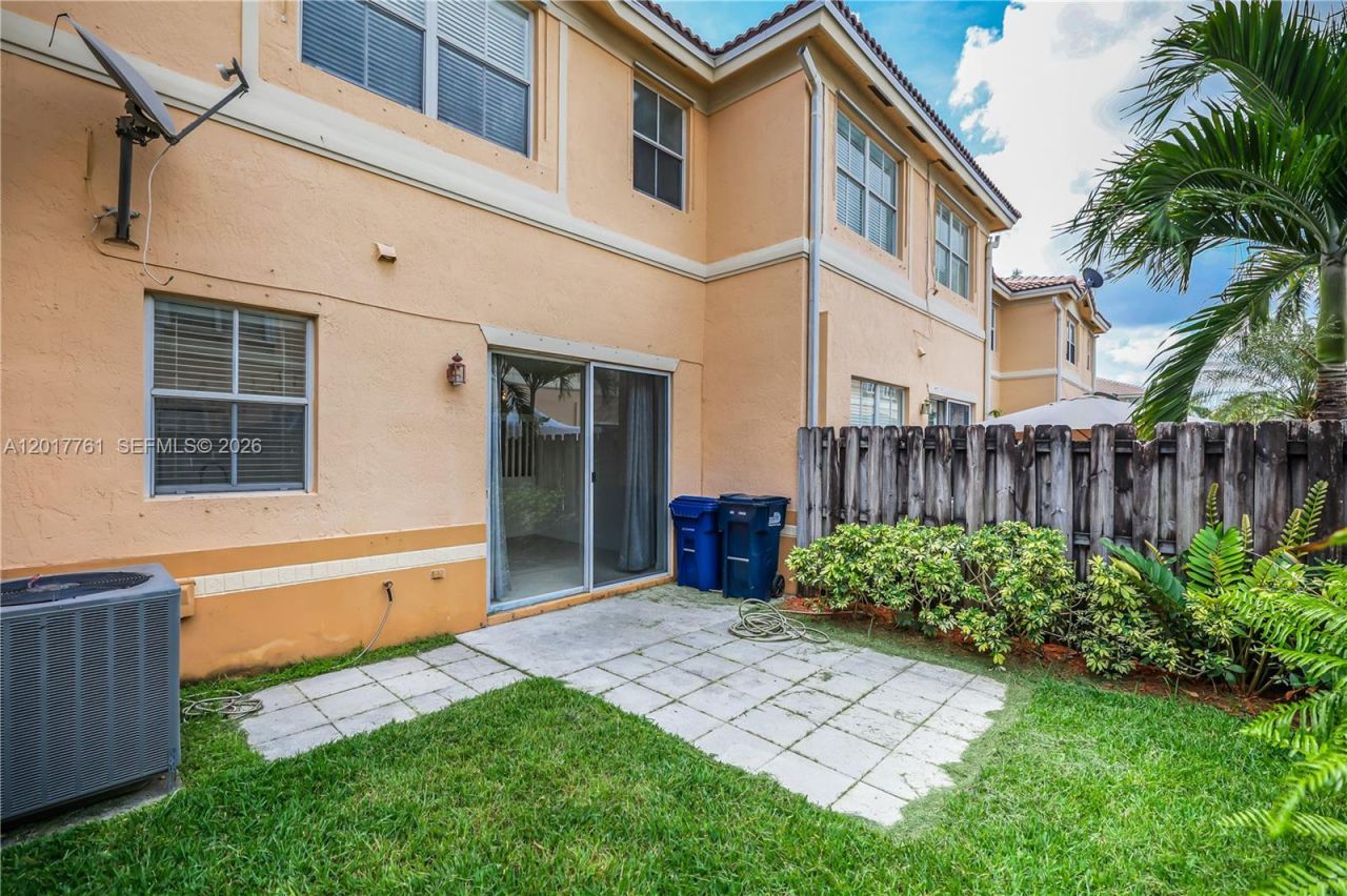 12172 SW 124th Path , Miami, FL 33186 Photo