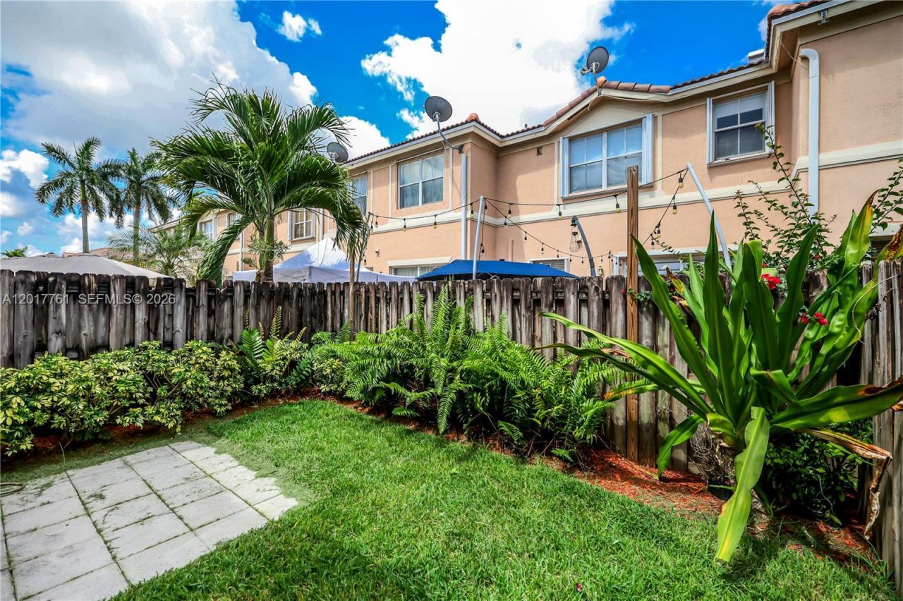 12172 SW 124th Path , Miami, FL 33186 Photo