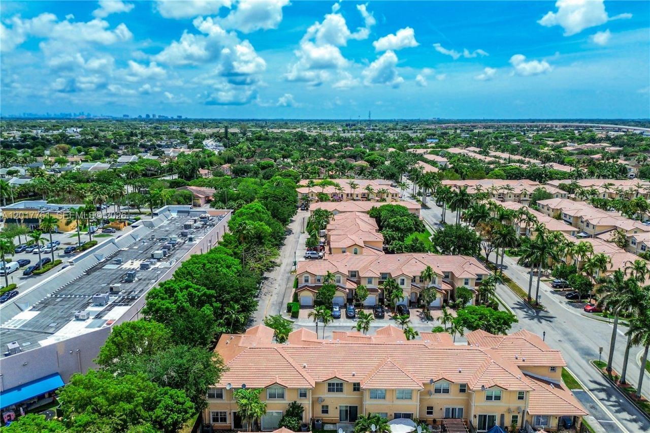 12172 SW 124th Path , Miami, FL 33186 Photo