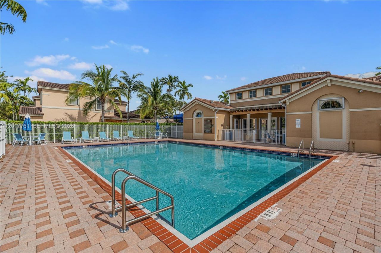12172 SW 124th Path , Miami, FL 33186 Photo