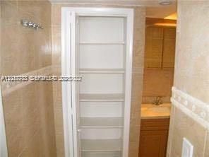 5005 Collins Ave , Unit 1422, Miami Beach, FL 33140 Photo