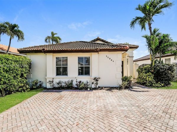 12964 NW 8th Ln, Miami, FL 33182