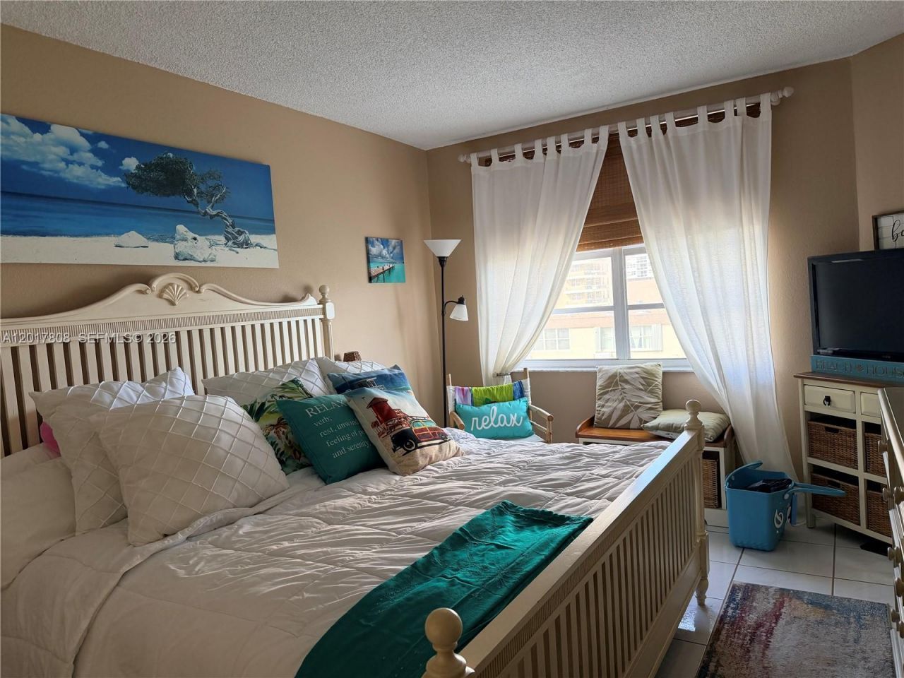 1950 S Ocean Dr, Unit 4B, Hallandale Beach, FL 33009 Photo