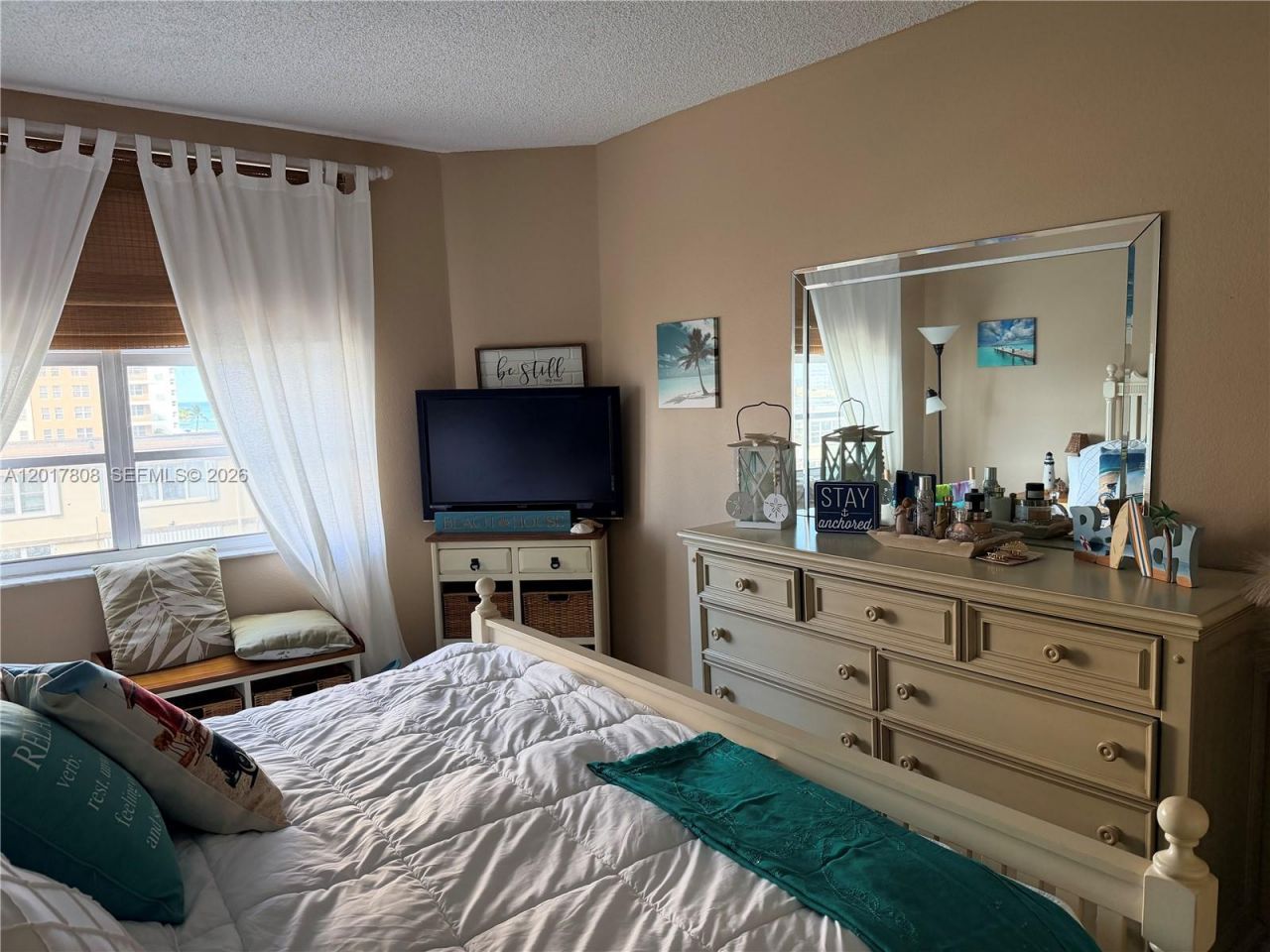 1950 S Ocean Dr, Unit 4B, Hallandale Beach, FL 33009 Photo