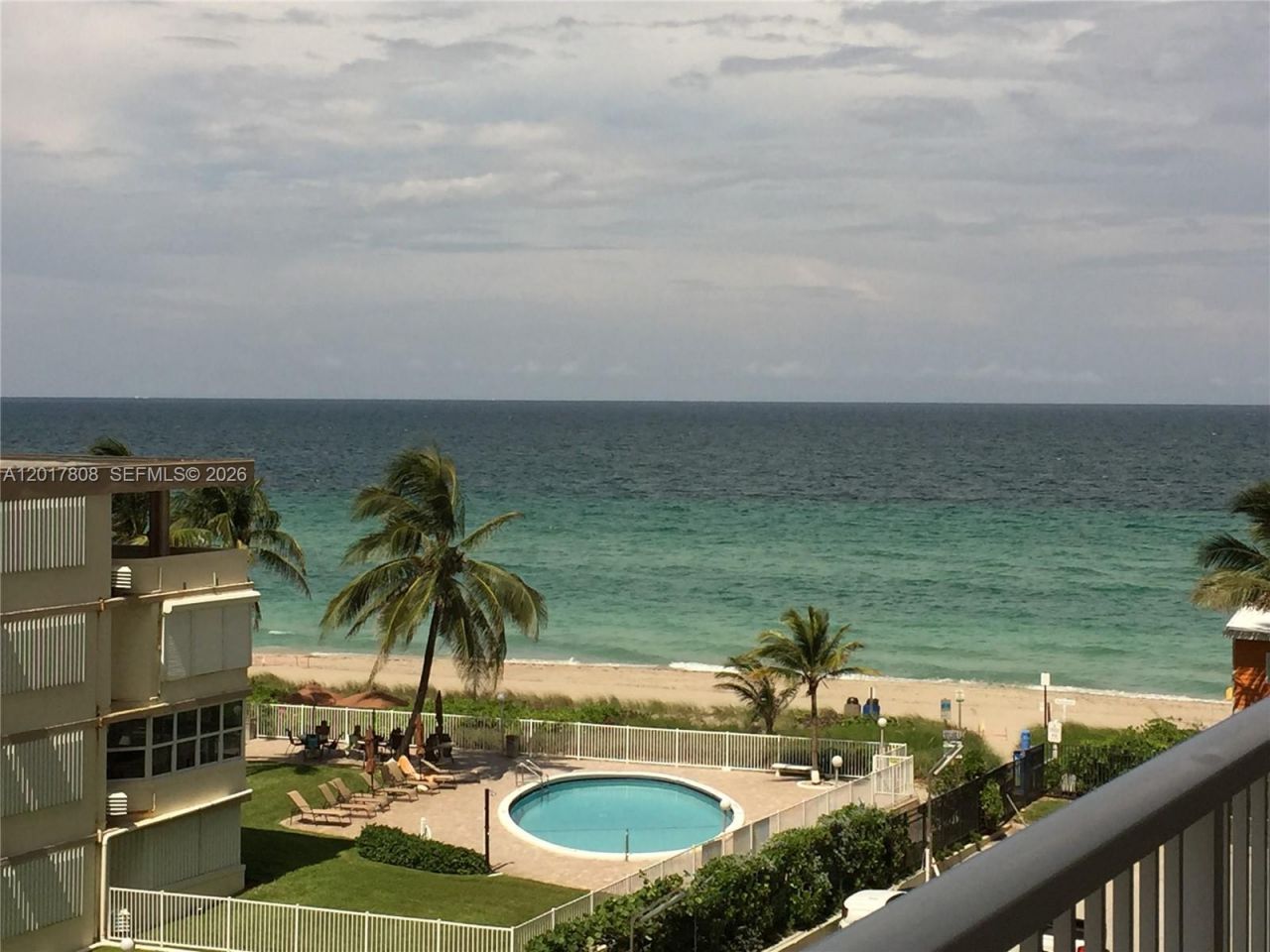 1950 S Ocean Dr, Unit 4B, Hallandale Beach, FL 33009 Photo