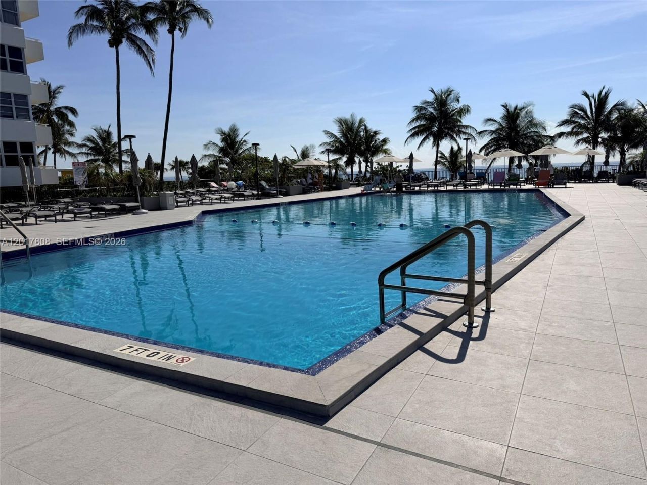 1950 S Ocean Dr, Unit 4B, Hallandale Beach, FL 33009 Photo