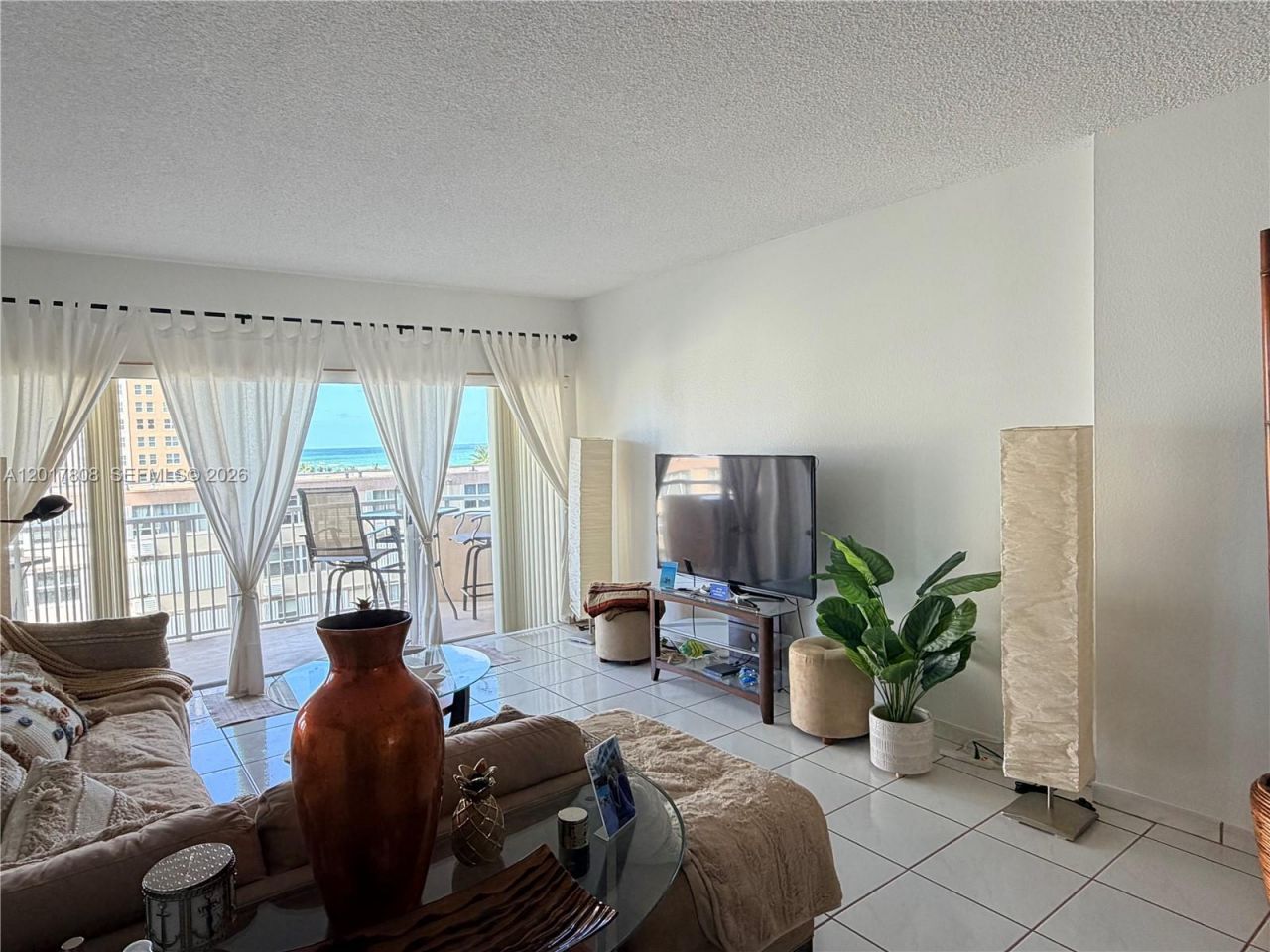 1950 S Ocean Dr, Unit 4B, Hallandale Beach, FL 33009 Photo