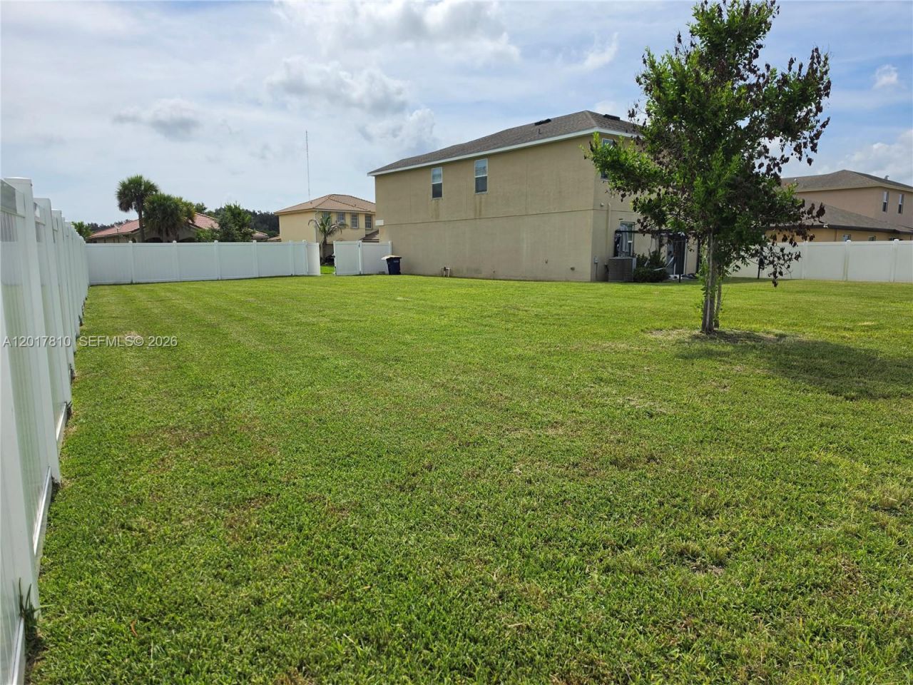 831 Bent Creek Dr, Fort Pierce, FL 34947 Photo