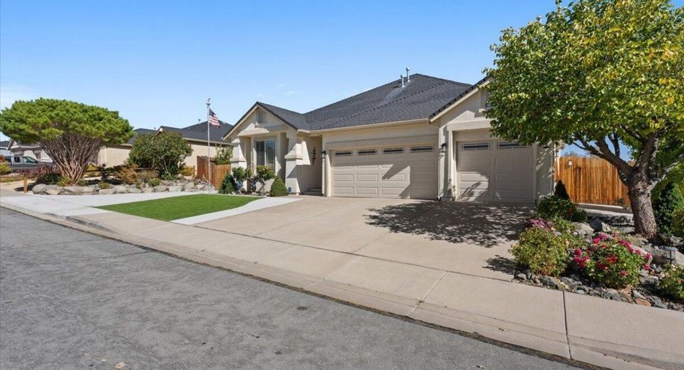 1056 Sticklebract Drive, Sparks, NV 89441 Photo