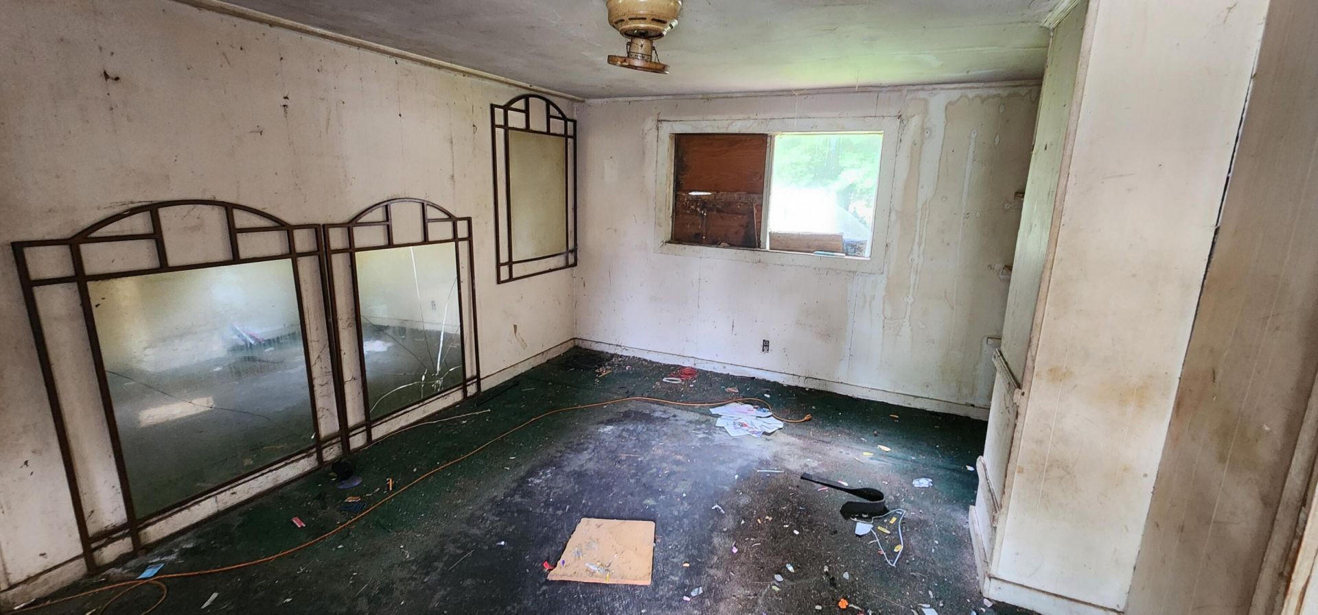 214 Peterson Lane Photo 4