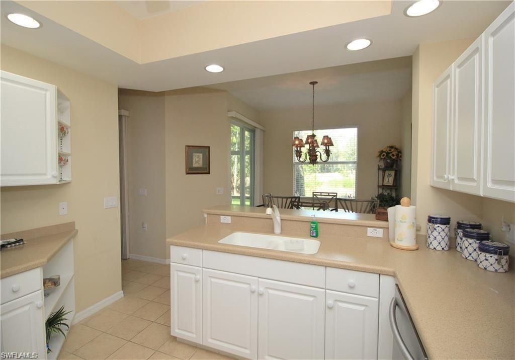 3425 Grand Cypress Dr, Unit 102, Naples, FL 34119 Photo