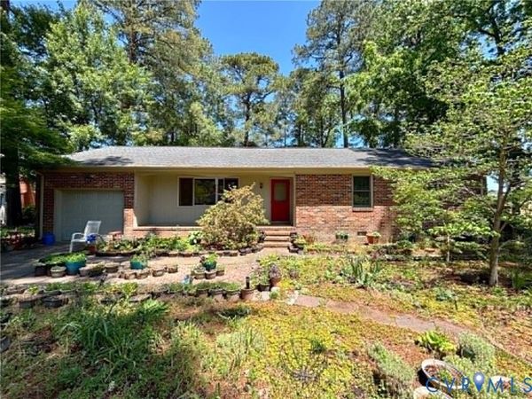 106 Windmere Drive , Colonial Heights, VA 23834