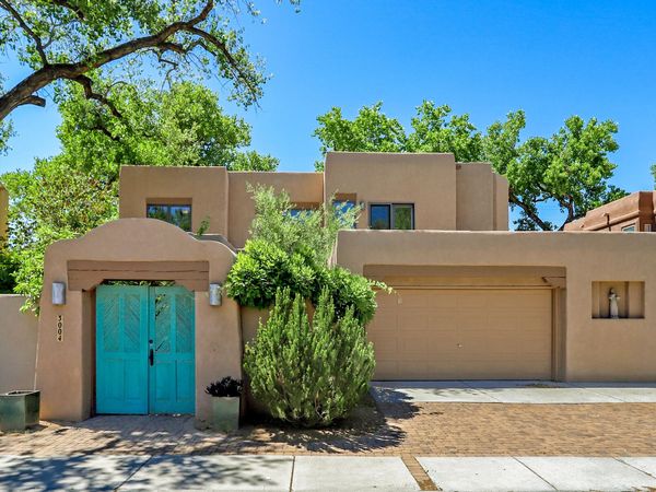 3004 Calle De Alamo NW, Albuquerque, NM 87104