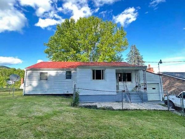 158 Super Hill Drive, Keokee, VA 24265