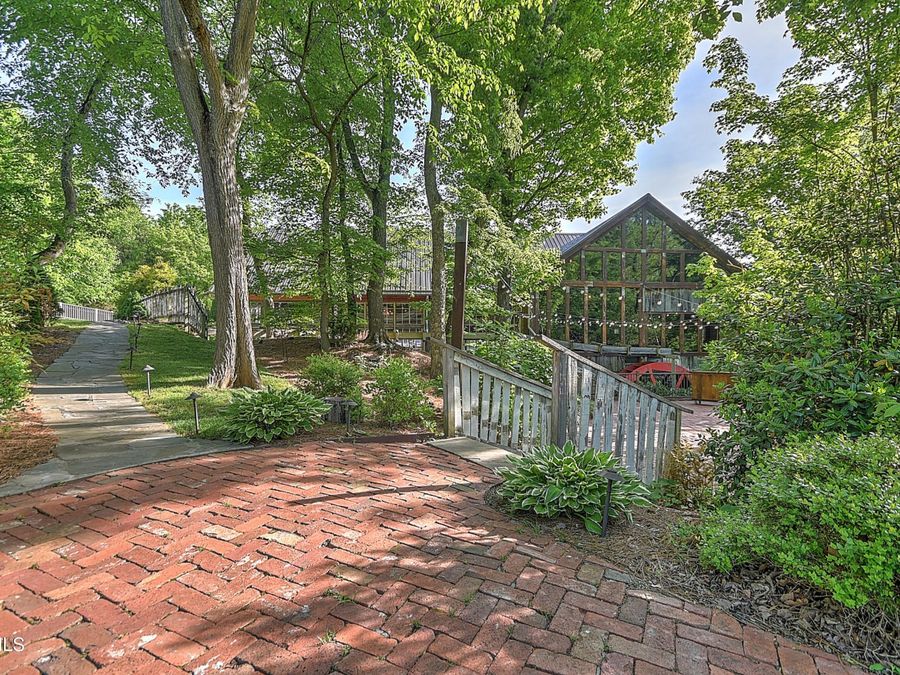 Property Image 36