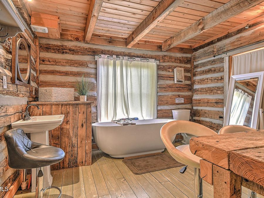 Property Image 81