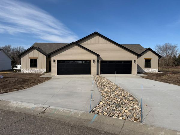 118 Altavista Drive , Detroit Lakes, MN 56501