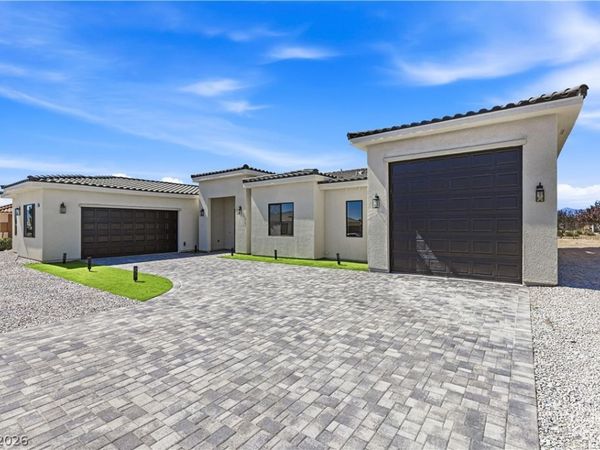 4700 Parkwood Drive, Pahrump, NV 89061