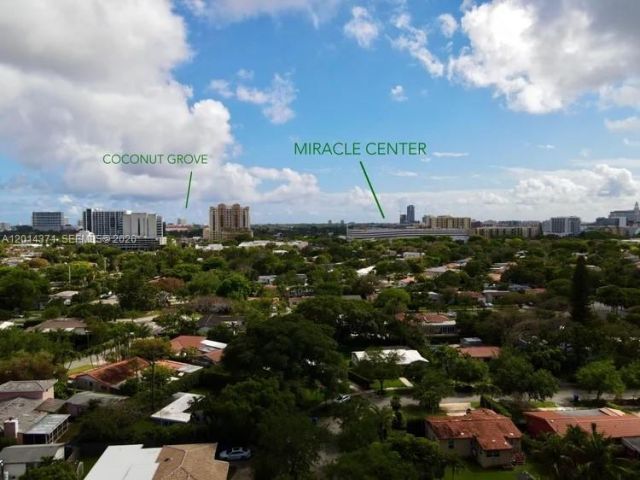 3261 SW 16th Ln, Miami, FL 33145 Photo